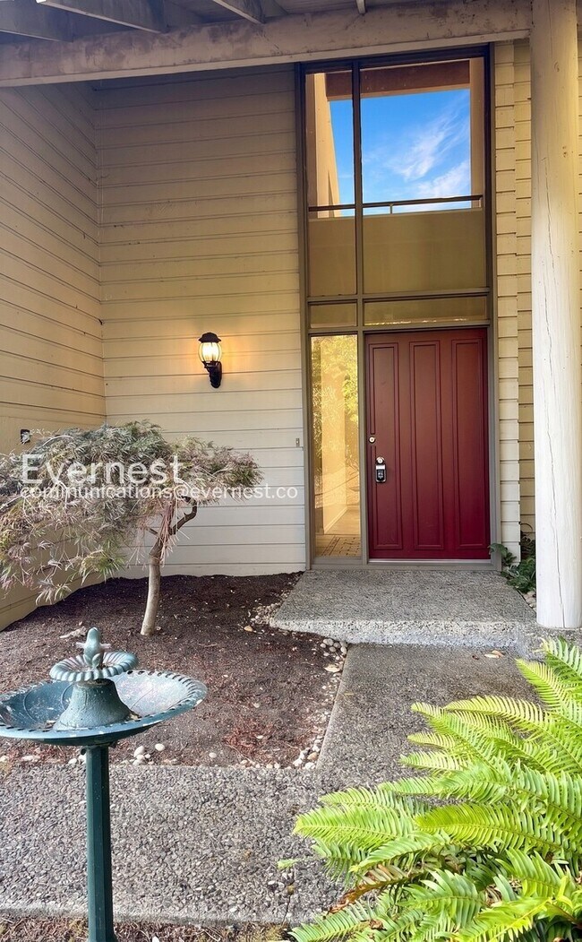 Building Photo - 4-Bed/2.5-Bath Home/ Voucher Accepted/ Available Soon!