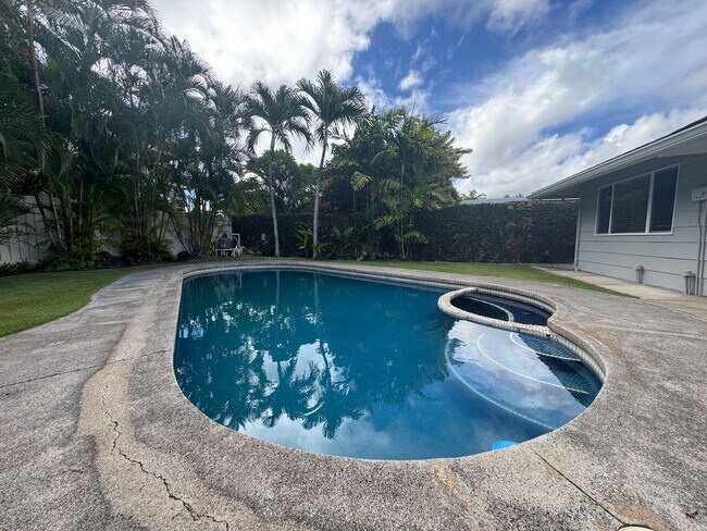 Building Photo - 279 Hamakua Dr