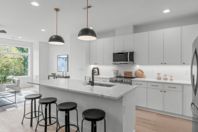 Building Photo - 616 Rocky Knob Ct