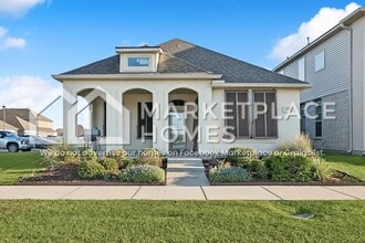 Building Photo - 129 Oak Landing Ln