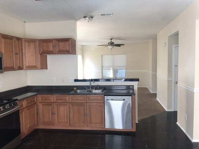 Building Photo - 3103 Snapfinger Ln