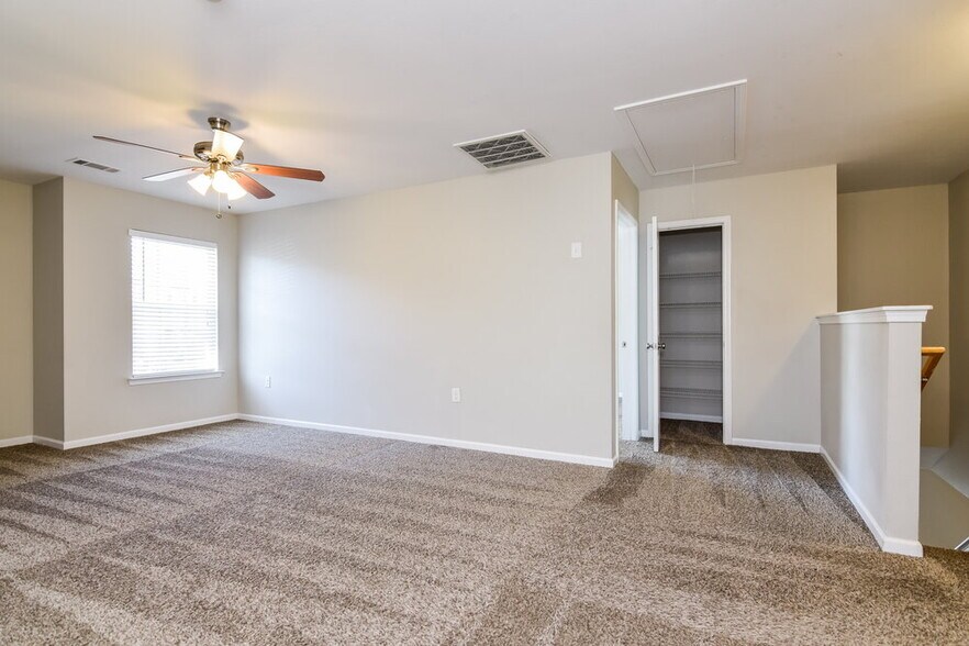 Building Photo - 12923 Settlers Trail Ct