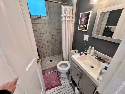 Building Photo - 124 Calumet St