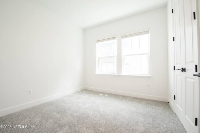 Building Photo - 7436 Calusa Ct