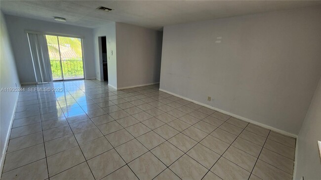 Building Photo - 3090 Coral Springs Dr
