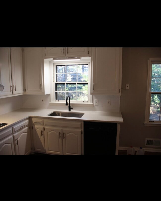 Building Photo - 1524 Brompton Ct