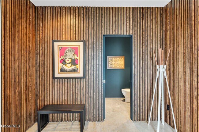 Building Photo - 18 Granite St