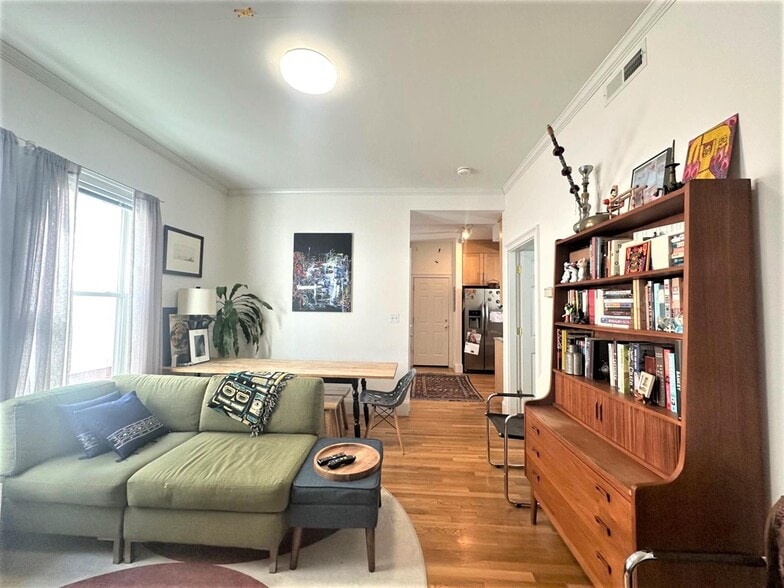 Building Photo - 20 Concord Ave