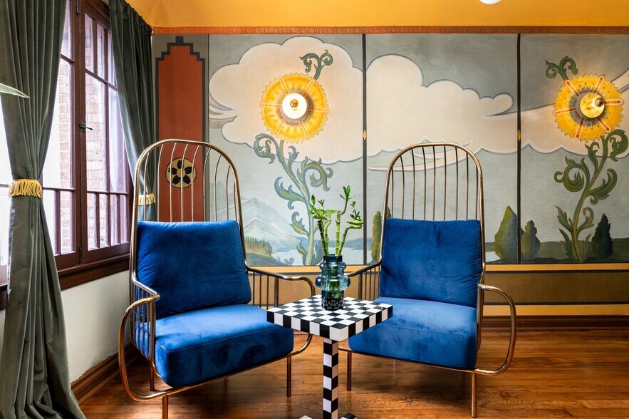 Building Photo - Nirvana