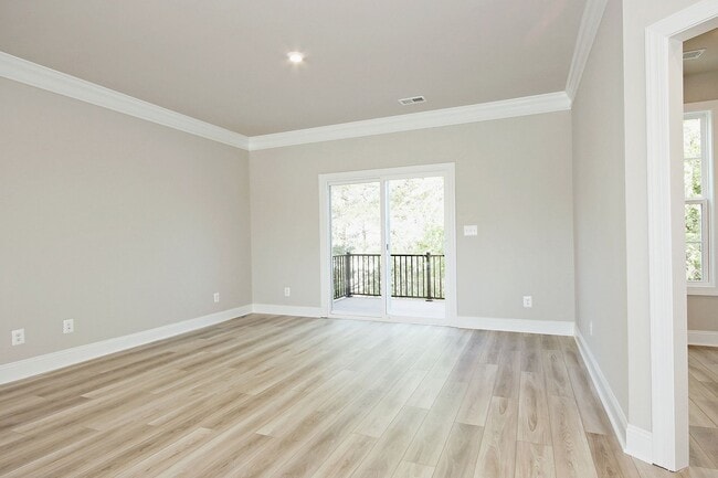 Building Photo - Summer Move-In Special: Half Off 1st Month's Rent + $0 App Fees