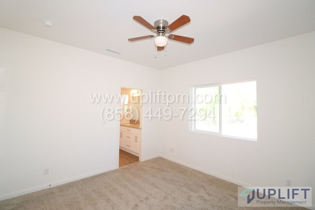 Building Photo - 3 Bed, 2 Bath House, 1200 SqFt.  RECENT BUILD