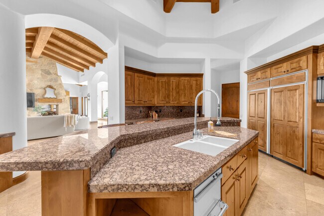 Building Photo - 83054 S Bay Dr