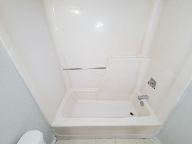 Building Photo - 17706 Glenhagen Ct