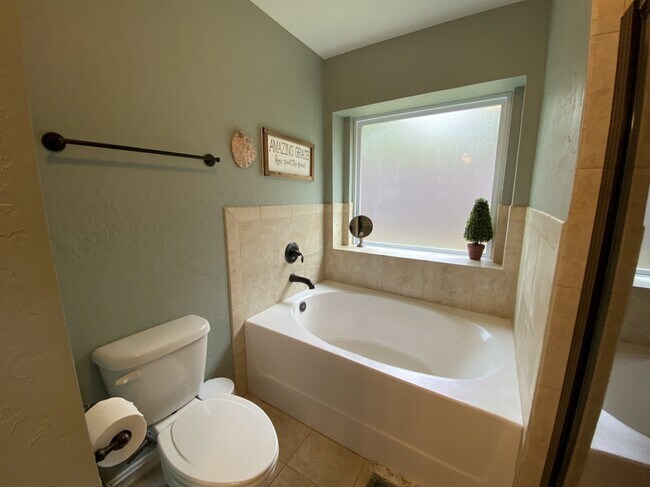Building Photo - 10713 Masters Cir