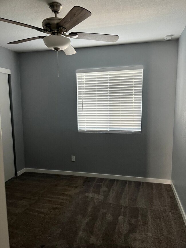 Building Photo - 12731 W Tasha Dr