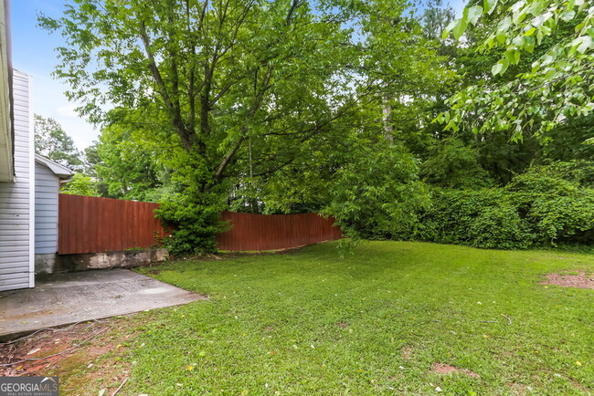 Building Photo - 7960 Creekstone Way