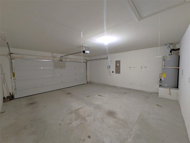 Building Photo - 9324 Bronze Meadow Dr
