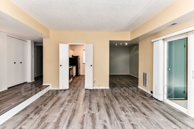 Building Photo - 11831 Shire Ct