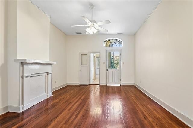 Building Photo - 629 Royal St