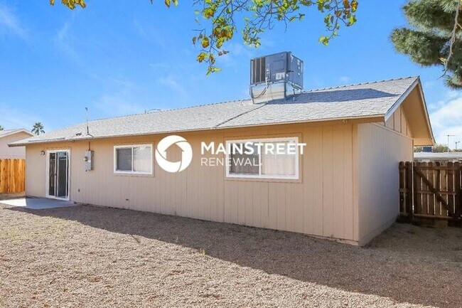 Building Photo - 3 Bedroom Pet-Friendly Home in LAS VEGAS, NV with Main Street Renewal