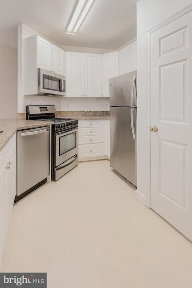 Building Photo - 4200 Mozart Brigade Ln