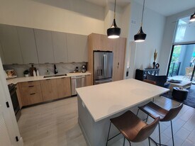 Building Photo - 3352 NW 84th Ave