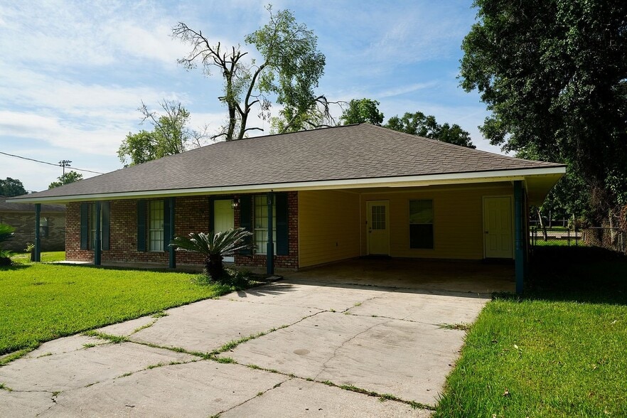 Building Photo - 713 E Rome St