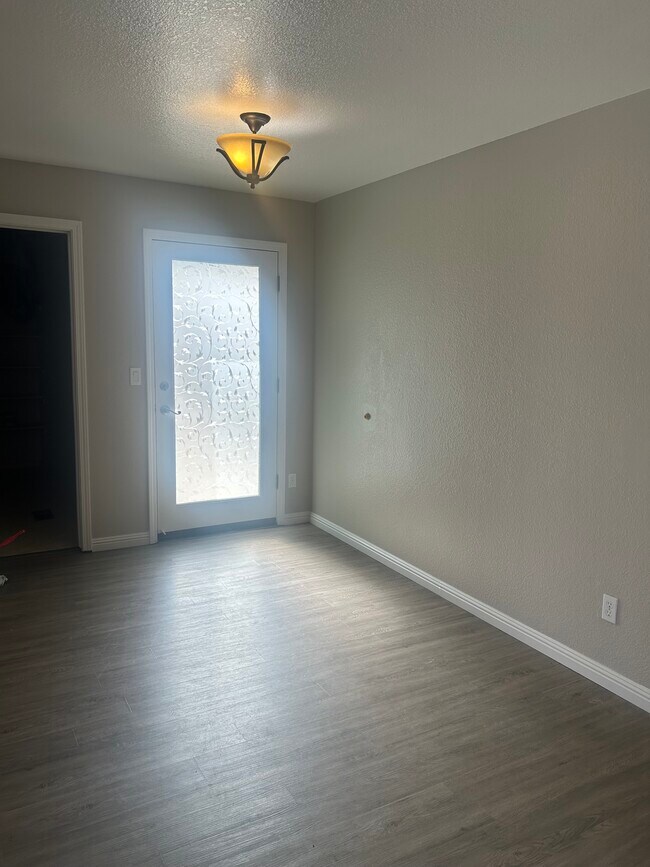 Building Photo - 1808 Rock Ct