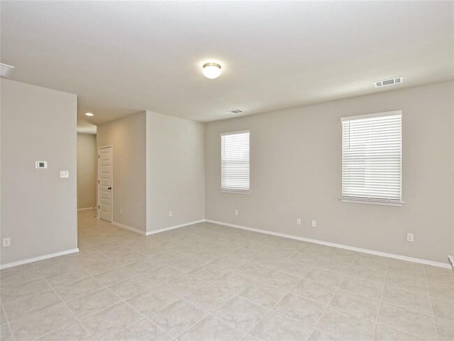 Building Photo - 164 Fabion St