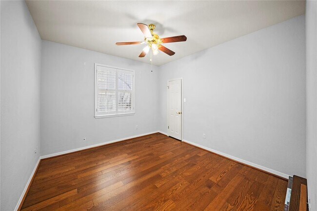 Building Photo - 5824 Taylor Draper Cove