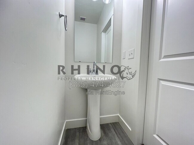 Building Photo - 13941 Little Rdg Ln