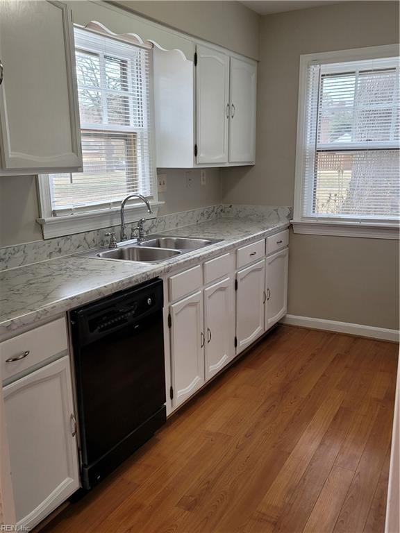 Building Photo - 464 Westover Mews