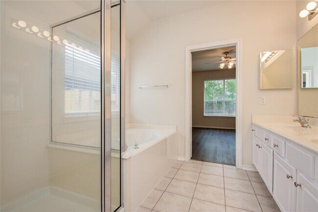 Building Photo - 5715 Afton Ridge Ln