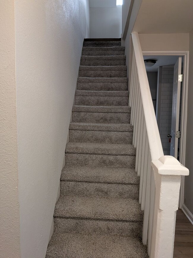 Building Photo - Cool 3 bed 2 bath House in Jeff City