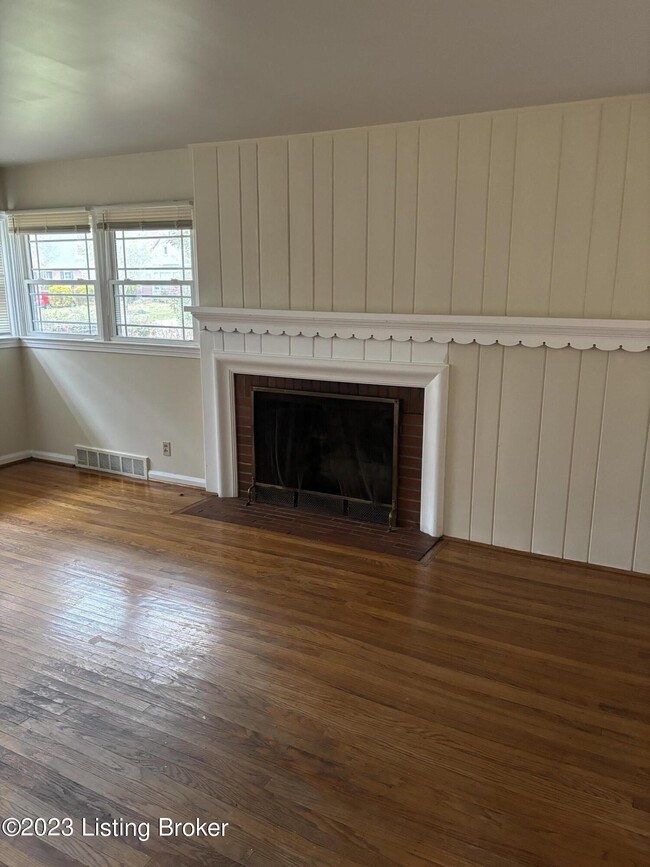 Building Photo - 215 Heady Ave