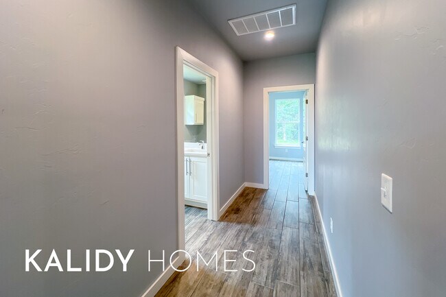 Building Photo - 17857 Salem Rd