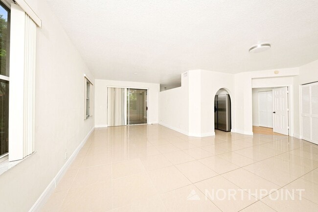 Building Photo - 8530 Via Romona Via