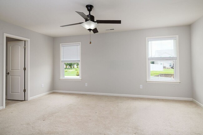 Building Photo - For Rent Winston Salem
