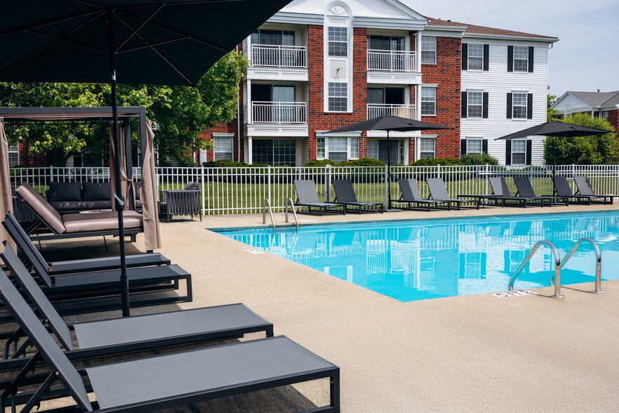 Building Photo - Cherry Tree Village