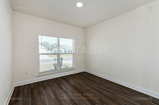 Building Photo - Move-in Ready 4 Bed 2 Bath Daphne Home in Jubilee Farms