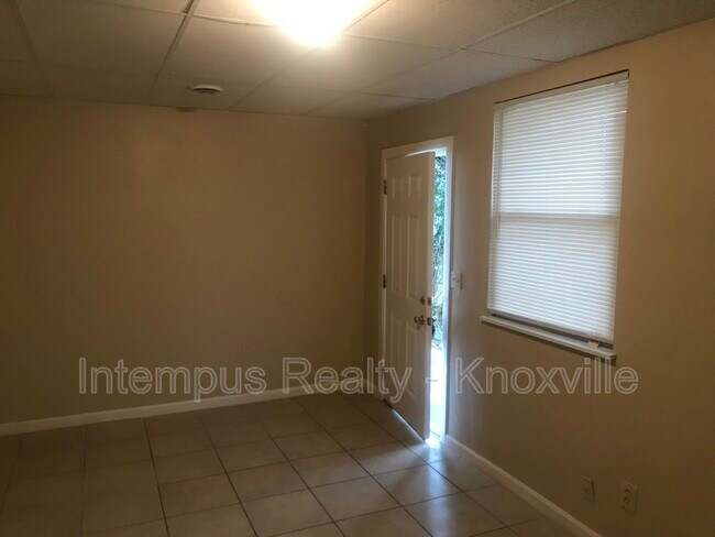 Building Photo - 5611 Lon Roberts Dr
