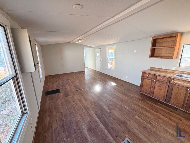 Building Photo - Cypress