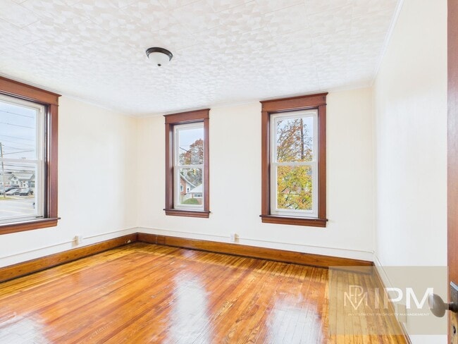 Building Photo - Charming 3 Bed, 1 Bath home in Lemoyne!