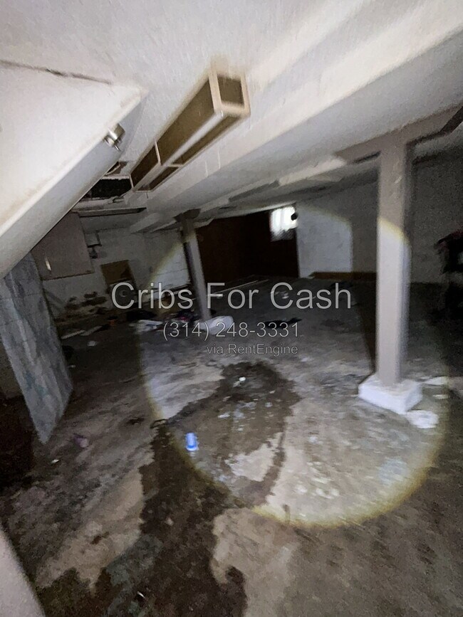 Building Photo - 8371 Eton Pl