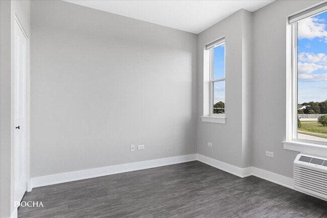 Building Photo - 1104 Ritter St