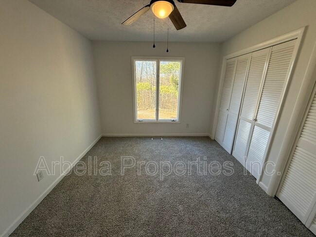 Building Photo - 505 Duel Ln