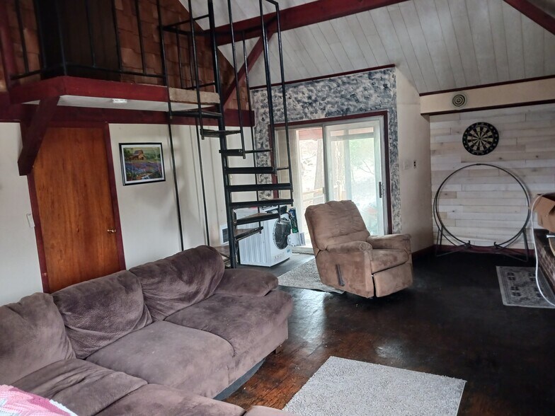 Building Photo - 486 Blue Knob Rd
