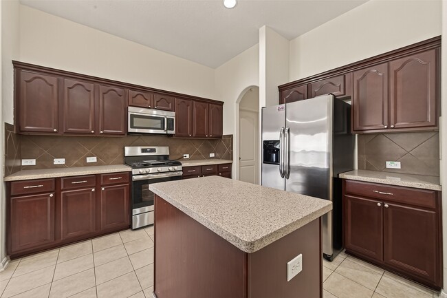 Building Photo - 9202 Sorrell Hollow Ln