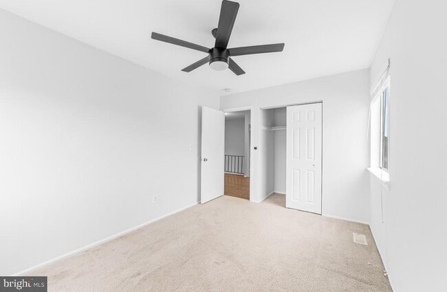 Building Photo - 75 Fomalhaut Ave