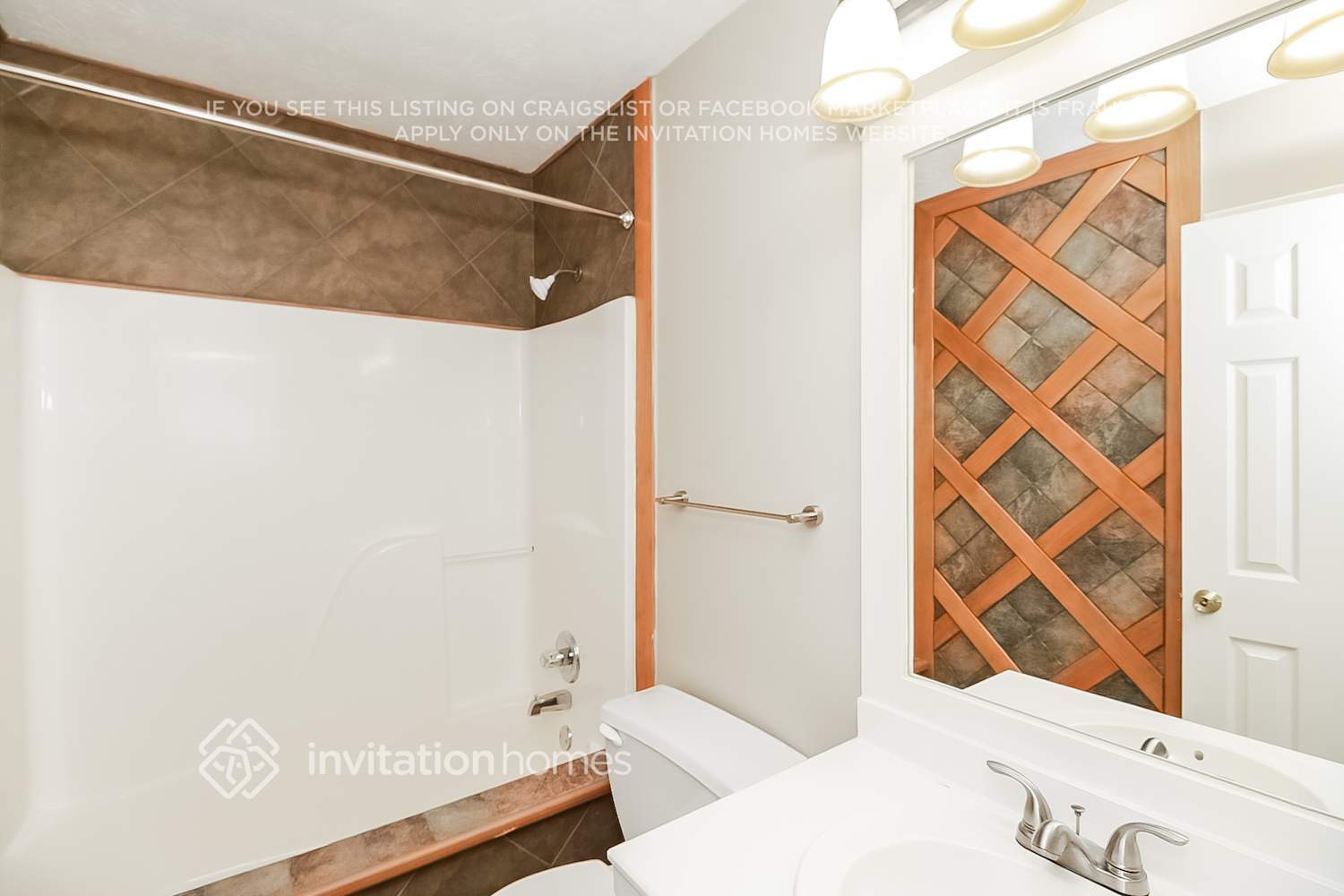 Building Photo - 48 Fenwick Ct